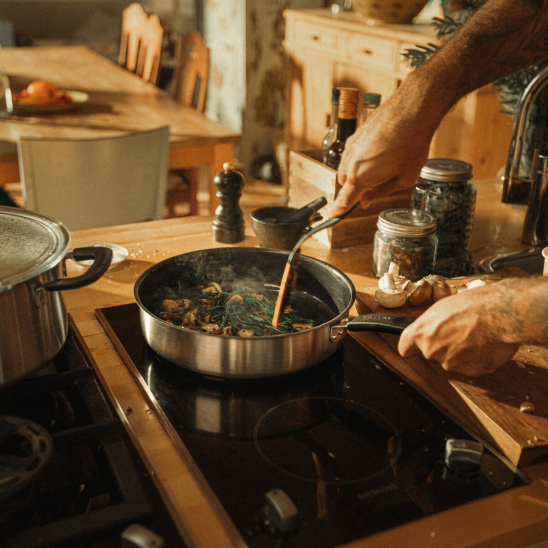 Fiskars Tiganj Sa Poklopcem I Keramičkim Premazom Fiskars Functional Form, 1072314, 26 Cm